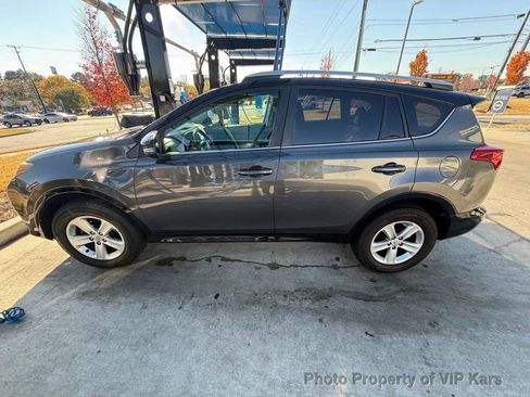Used 2013 Toyota RAV4 XLE image 4