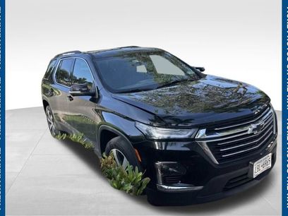 Used 2023 Chevrolet Traverse LT w/ LT Premium Package