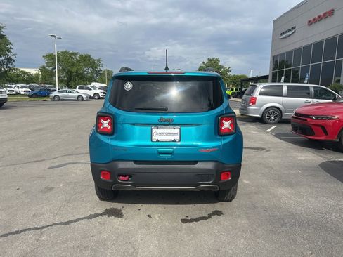 Used 2020 Jeep Renegade Trailhawk w/ Premium Leather Group AWD/4WD image 4
