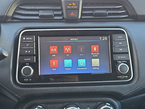 Used 2024 Nissan Versa S w/ S Plus Package image 27