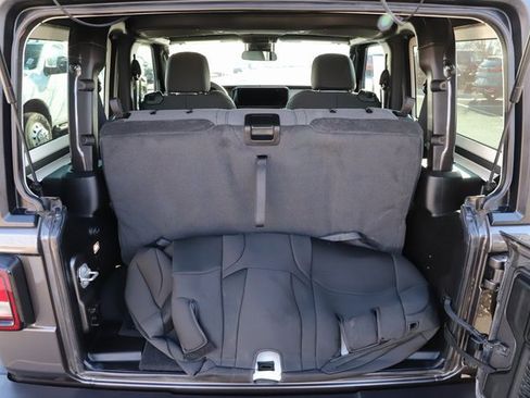 Used 2024 Jeep Wrangler Willys image 6