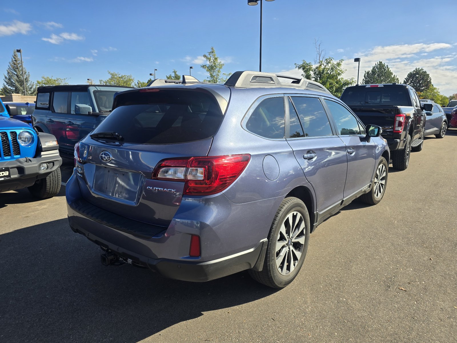 Used 2017 Subaru Outback 2.5i Limited AWD/4WD image 16