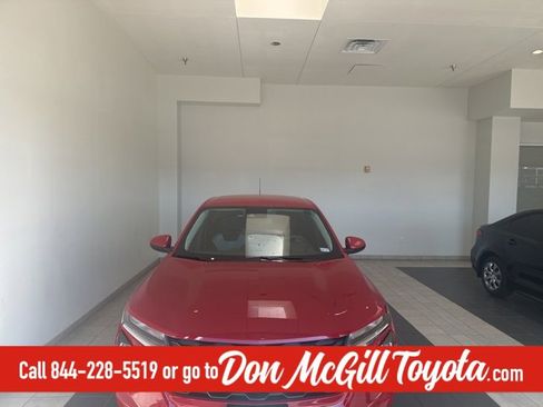 Used 2026 Chevrolet Trax LS w/ LS Convenience Package image 4