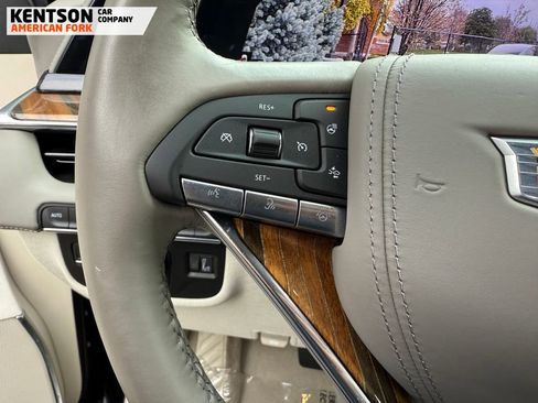 Used 2024 Cadillac Escalade Sport Platinum w/ LPO, ONYX Package image 22