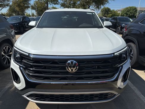 New 2026 Volkswagen Atlas Cross Sport SE image 10