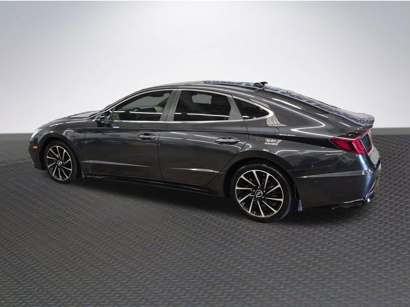 Used 2021 Hyundai Sonata Limited w/ Preferred Accessory Package FWD image 5
