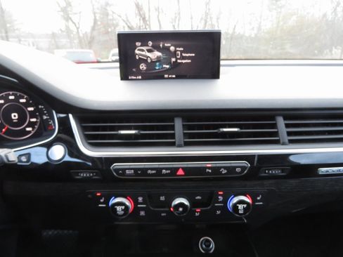 Used 2018 Audi Q7 3.0T Premium Plus w/ Premium Plus Package image 30