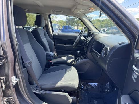 Used 2015 Jeep Patriot Sport AWD/4WD image 14