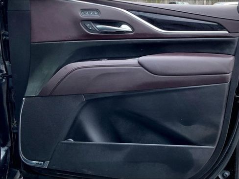 Used 2023 Cadillac Escalade Sport Platinum w/ LPO, ONYX Package image 24