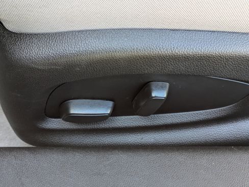 Used 2023 Chevrolet Camaro LT image 10