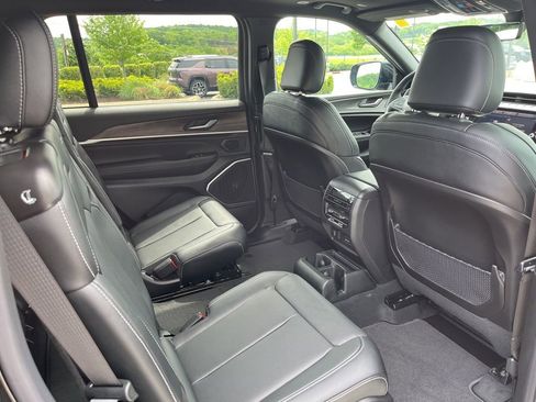 New 2026 Jeep Grand Cherokee L Limited AWD/4WD image 26