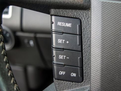 Used 2008 Ford Edge Limited image 17