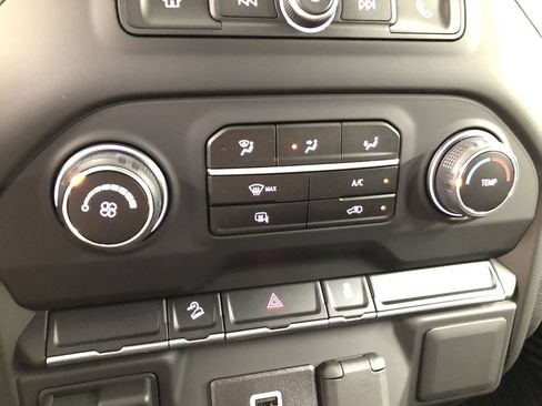 Used 2019 Chevrolet Silverado 1500 Custom Trail Boss w/ Infotainment Package AWD/4WD image 17