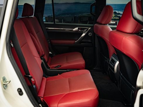 Certified 2023 Lexus GX 460 Premium image 34