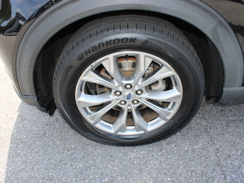 Used 2021 Ford Explorer Limited w/ Equipment Group 301A RWD image 10
