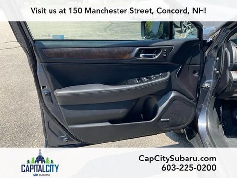 Used 2017 Subaru Outback 2.5i Limited AWD/4WD image 11