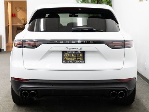 Used 2019 Porsche Cayenne S AWD/4WD image 4