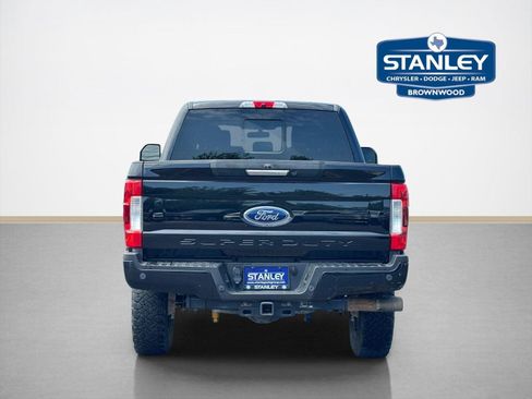 Used 2019 Ford F250 Lariat AWD/4WD image 7