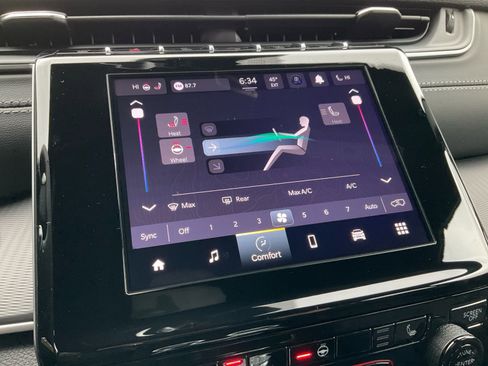 New 2025 Jeep Grand Cherokee Altitude image 24