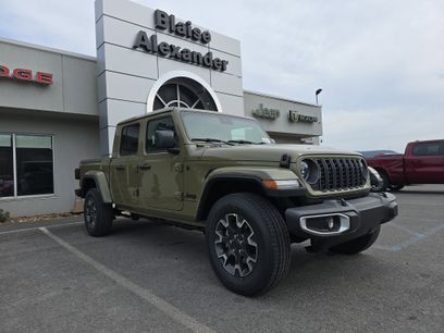 New 2025 Jeep Gladiator Sport w/ Premium Package