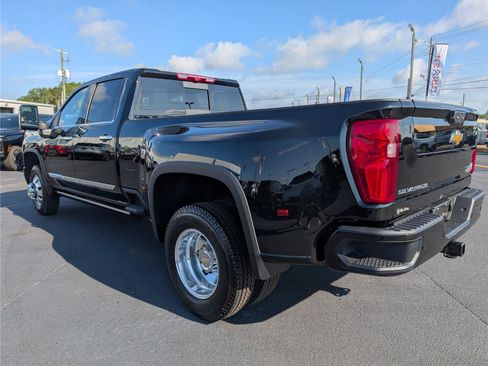New 2026 Chevrolet Silverado 3500 High Country w/ High Country Premium Package AWD/4WD image 10