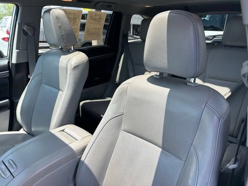 Used 2018 Toyota Highlander Limited Platinum FWD image 21
