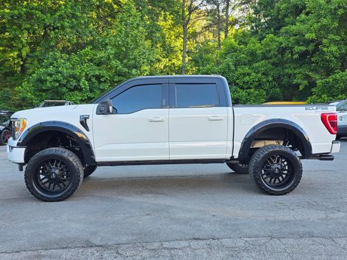 Used 2022 Ford F150 XLT w/ Equipment Group 302A High AWD/4WD image 4