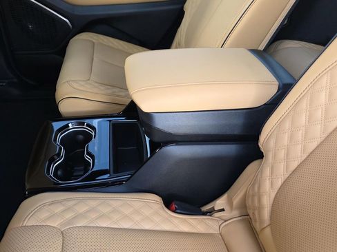 New 2025 Jeep Grand Cherokee L Summit image 11