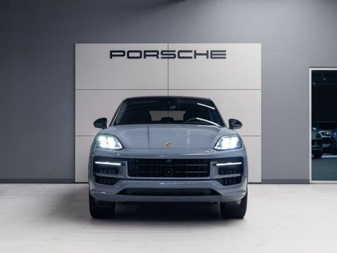 Certified 2026 Porsche Cayenne S AWD/4WD image 10