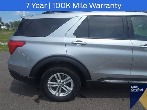 Used 2023 Ford Explorer XLT w/ Equipment Group 202A AWD/4WD image 11