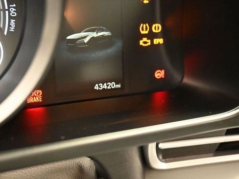 Used 2023 Hyundai Elantra Blue FWD image 17