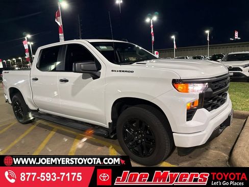 Used 2026 Chevrolet Silverado 1500 Custom w/ LPO, Dark Essentials Package AWD/4WD image 1