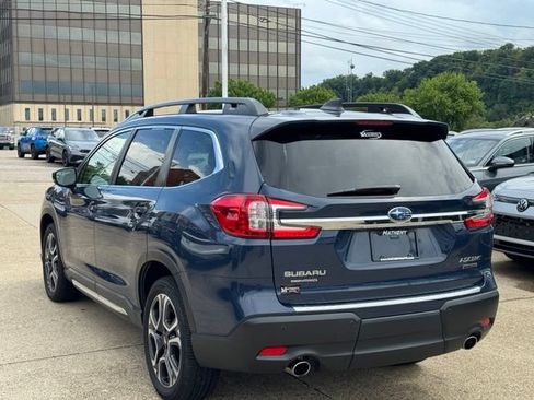 Used 2024 Subaru Ascent Limited w/ Technology Package AWD/4WD image 4