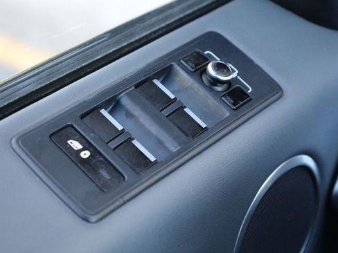 Used 2015 Land Rover Range Rover Sport Supercharged image 32