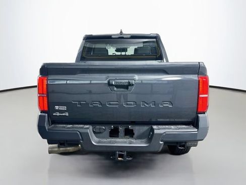 Used 2026 Toyota Tacoma SR5 AWD/4WD image 5