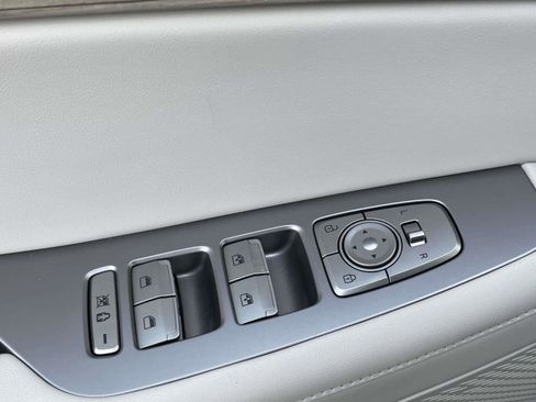 Used 2022 Hyundai Palisade SEL w/ 8P Bench Seat Package image 13