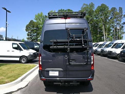 Used 2023 Mercedes-Benz Sprinter 2500 image 35