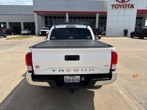 Used 2016 Toyota Tacoma SR5 w/ Towing Package RWD image 7