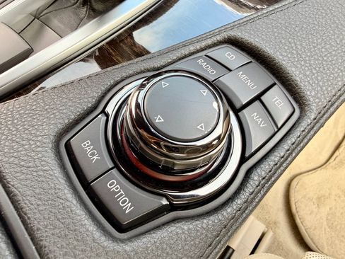 Used 2012 BMW 650i xDrive Convertible AWD/4WD image 58