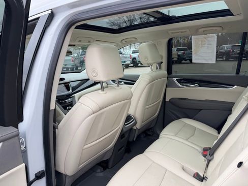 Certified 2023 Cadillac XT6 Premium Luxury AWD/4WD image 14