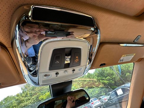 Used 2014 Rolls-Royce Ghost image 31