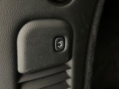 Used 2023 Dodge Durango GT image 35