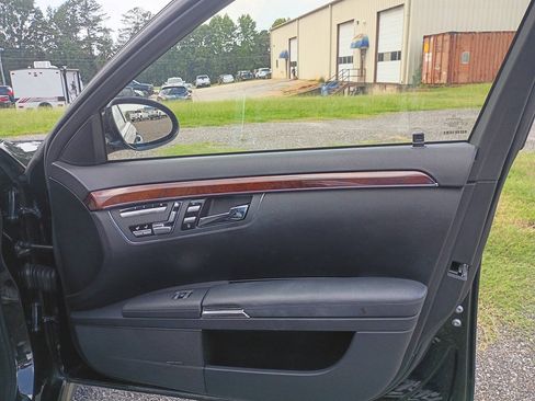 Used 2008 Mercedes-Benz S 550 4MATIC image 30