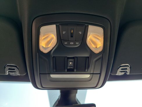 Used 2019 RAM 1500 Big Horn AWD/4WD image 31