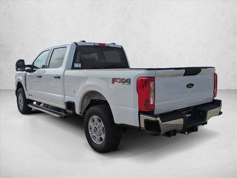 New 2026 Ford F250 XLT w/ FX4 Off-Road Package image 7