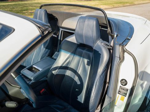 Used 2008 Aston Martin V8 Vantage Roadster 6-Speed image 52