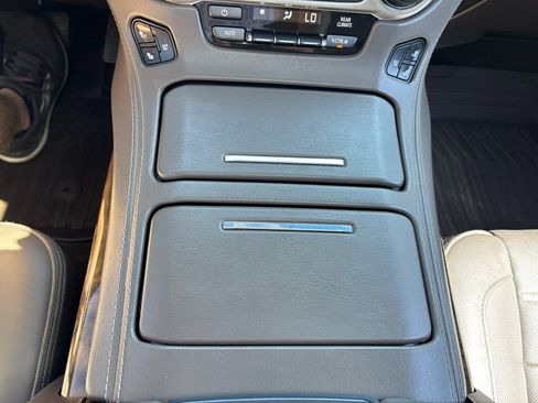 Used 2016 GMC Yukon XL Denali w/ Open Road Package AWD/4WD image 41