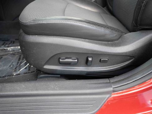 Used 2012 Hyundai Sonata SE FWD image 12