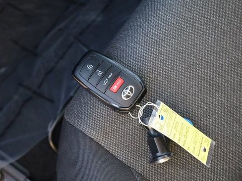 Used 2025 Toyota Camry LE image 25