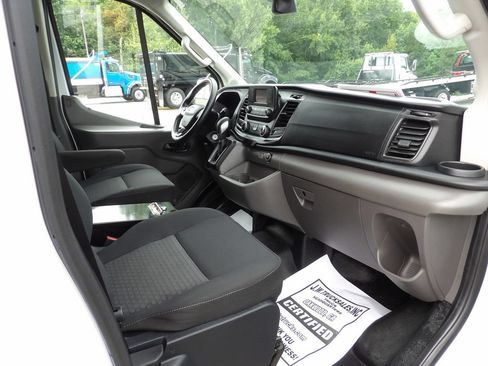 Used 2020 Ford Transit 250 Medium Roof AWD image 32